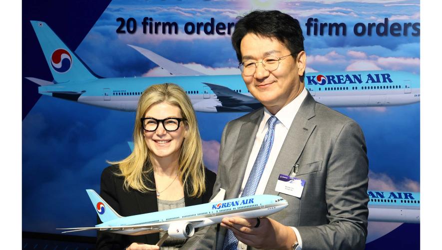 Boeing and Korean Air signing Farnborough 2024