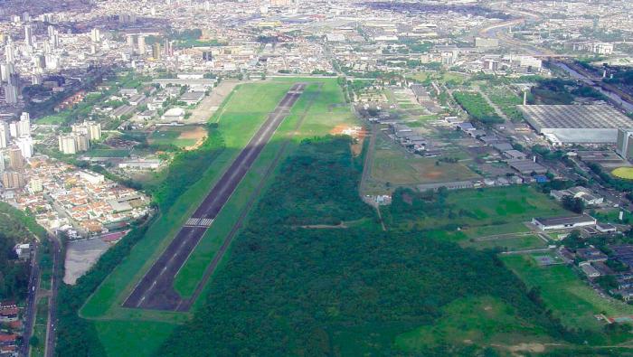 Campo De Marte airport