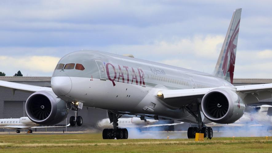 Qatar Airways Dreamliner at Farnborough Airshow 2024